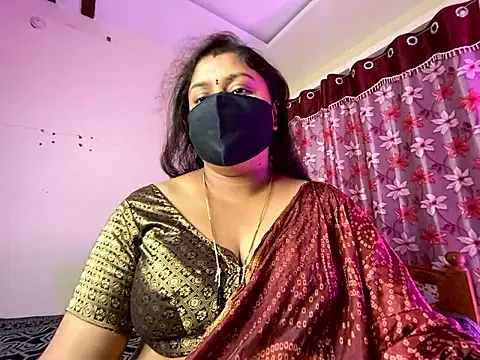 Snapshot of Love_4Sex chatting on May 23, 2:39 am Love 4Sex online show from May 23, 2:39 am
