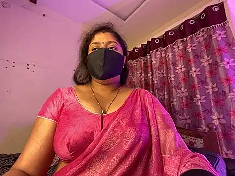 Snapshot of Love_4Sex chatting on June 10, 3:18 am Love 4Sex online show from June 10, 3:18 am
