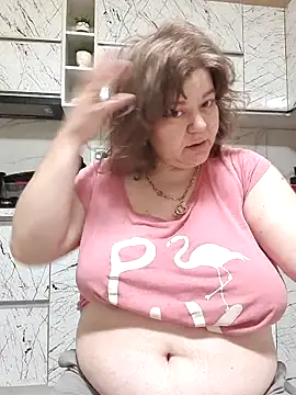 Snapshot of cindybbwsquirt chatting on May 5, 3:58 am cindybbwsquirt online show from May 5, 3:58 am