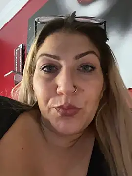 LittleMissEeve online show from January 15, 1:10 am