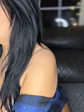 LittleMissEeve online show from April 28, 3:00 am