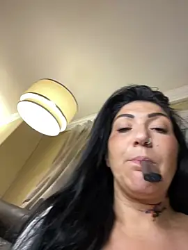 Snapshot of LittleMissEeve chatting on July 11, 2:47 am LittleMissEeve online show from July 11, 2:47 am