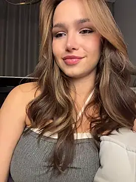 Snapshot of stefannichka chatting on April 14, 8:04 pm stefannichka online show from April 14, 8:04 pm