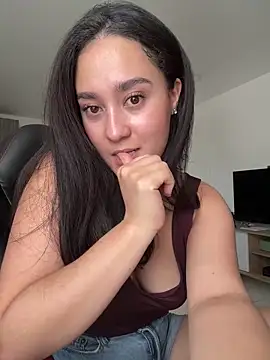 Snapshot of Nina_lovi chatting on March 19, 7:51 pm Nina lovi online show from March 19, 7:51 pm