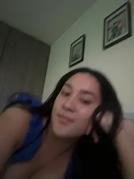 Snapshot of Nina_lovi chatting on April 16, 11:18 pm Nina lovi online show from April 16, 11:18 pm