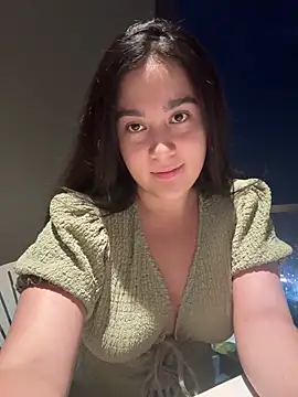 Snapshot of Nina_lovi chatting on May 29, 1:03 am Nina lovi online show from May 29, 1:03 am