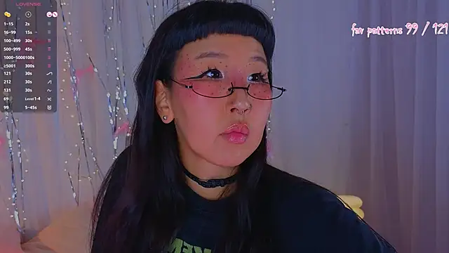 Snapshot of a11yson chatting on May 23, 3:38 pm a11yson online show from May 23, 3:38 pm