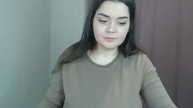 Snapshot of ohhhMie chatting on December 10, 2:28 pm ohhhMie online show from December 10, 2:28 pm