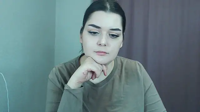 Snapshot of ohhhMie chatting on December 18, 6:14 pm ohhhMie online show from December 18, 6:14 pm