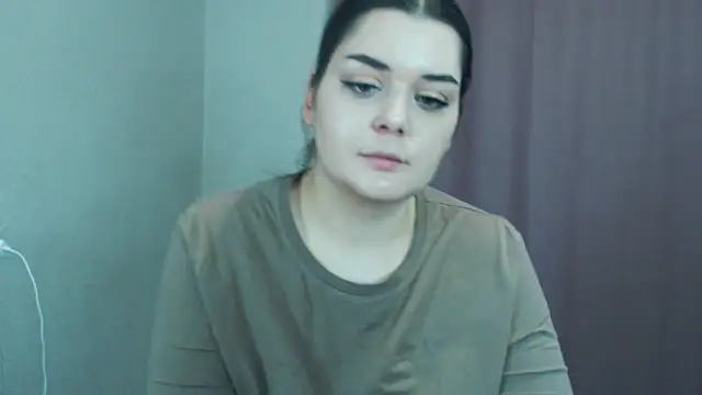 Snapshot of ohhhMie chatting on December 18, 9:18 pm ohhhMie online show from December 18, 9:18 pm