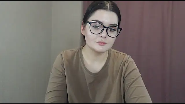 Snapshot of ohhhMie chatting on February 20, 4:14 pm ohhhMie online show from February 20, 4:14 pm