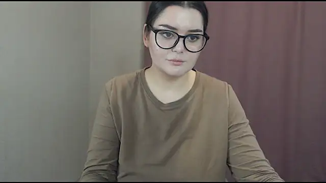 Snapshot of ohhhMie chatting on February 20, 10:26 pm ohhhMie online show from February 20, 10:26 pm