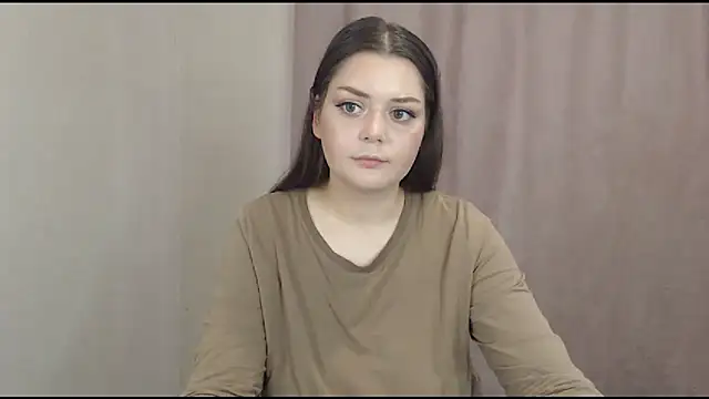 Snapshot of ohhhMie chatting on September 16, 10:27 am ohhhMie online show from September 16, 10:27 am