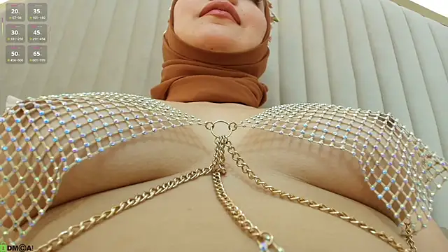 dalilasaadi  online show from November 1, 4:31 pm