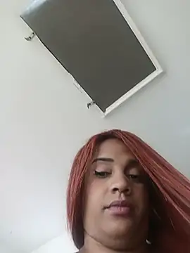 Snapshot of AbellaLizz chatting on June 22, 2:14 pm AbellaLizz online show from June 22, 2:14 pm
