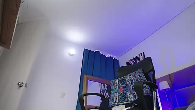 lizzy squirt online show from January 17, 8:44 pm