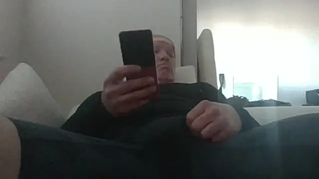 Snapshot of timothygonterman chatting on June 5, 2:23 pm timothygonterman online show from June 5, 2:23 pm
