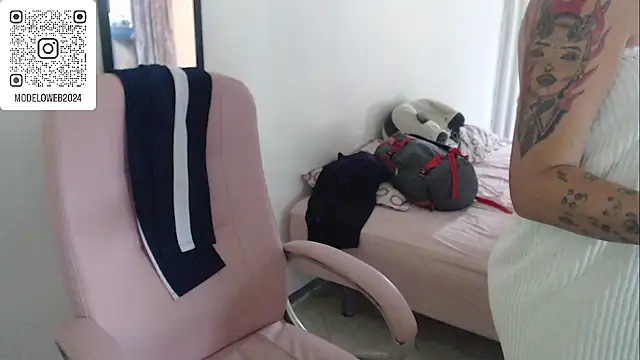 moon cat85 online show from February 21, 4:37 pm