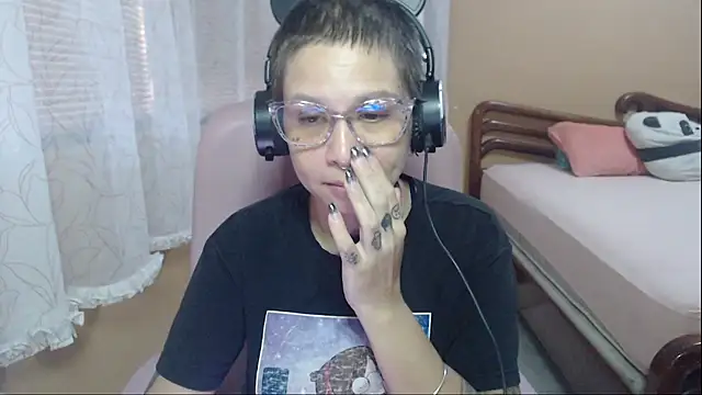 moon cat85 online show from September 20, 9:49 pm