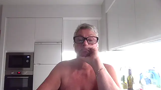 GrannyChrissy68 online show from October 10, 8:52 pm