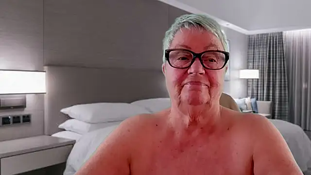Snapshot of GrannyChrissy68 chatting on May 22, 8:47 pm GrannyChrissy68 online show from May 22, 8:47 pm