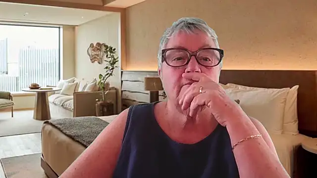 Snapshot of GrannyChrissy68 chatting on June 6, 12:43 pm GrannyChrissy68 online show from June 6, 12:43 pm