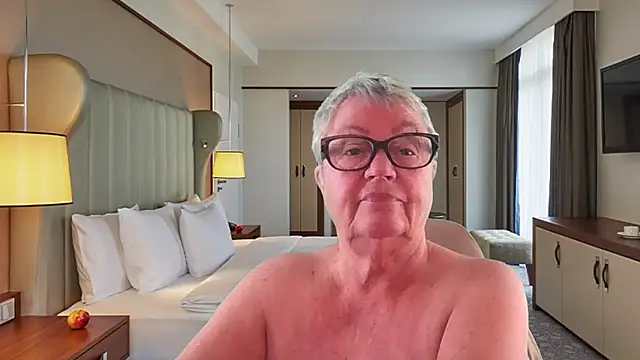 Snapshot of GrannyChrissy68 chatting on June 9, 1:23 pm GrannyChrissy68 online show from June 9, 1:23 pm