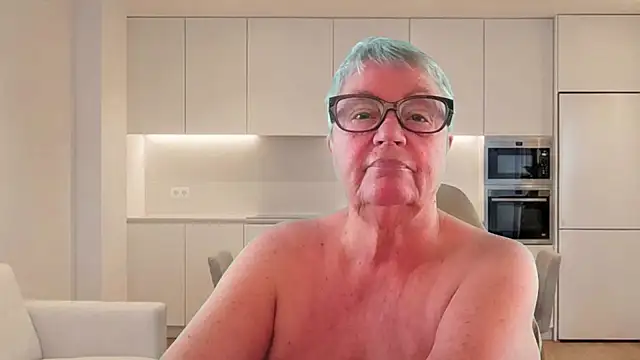 Snapshot of GrannyChrissy68 chatting on June 10, 2:49 pm GrannyChrissy68 online show from June 10, 2:49 pm