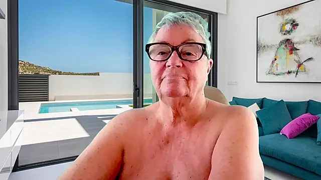 Snapshot of GrannyChrissy68 chatting on June 14, 1:24 pm GrannyChrissy68 online show from June 14, 1:24 pm