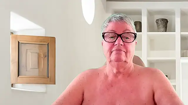 Snapshot of GrannyChrissy68 chatting on June 16, 1:03 pm GrannyChrissy68 online show from June 16, 1:03 pm