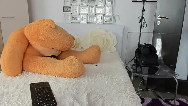 sweetemy4u online show from February 18, 11:33 am