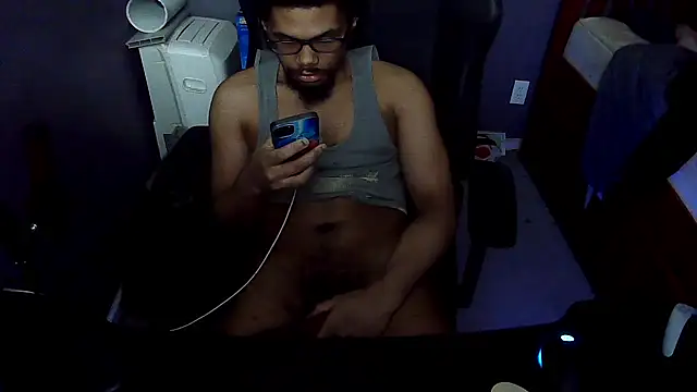 Snapshot of Neovergil0 chatting on February 20, 11:43 pm Neovergil0 online show from February 20, 11:43 pm