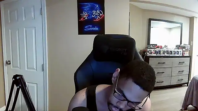 Neovergil0 online show from June 22, 3:53 pm