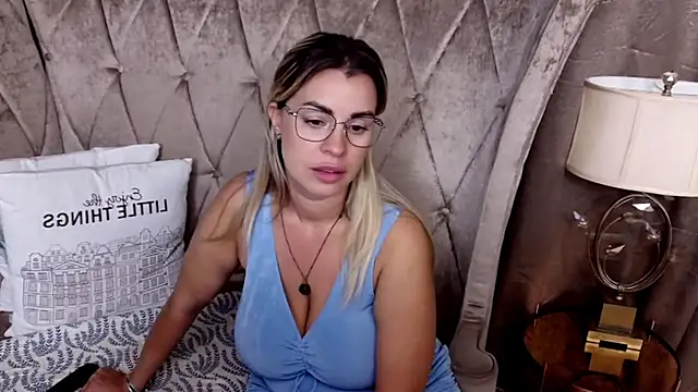 BustyGizelle online show from July 7, 9:08 pm