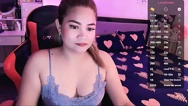 Snapshot of yenyen_ chatting on July 21, 1:19 am yenyen online show from July 21, 1:19 am