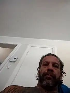 trucker1979 online show from January 6, 5:49 pm