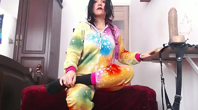 Snapshot of Goddess_Inanna chatting on February 17, 10:29 am Goddess Inanna online show from February 17, 10:29 am