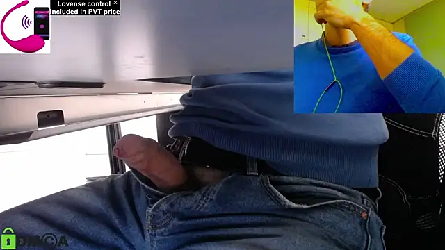 Snapshot of pliko chatting on May 20, 9:15 am pliko online show from May 20, 9:15 am