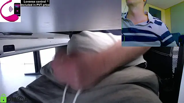 Snapshot of pliko chatting on June 18, 8:03 am pliko online show from June 18, 8:03 am