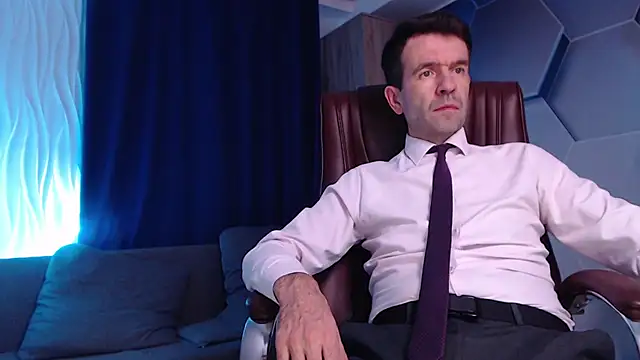 SteveTiger online show from October 30, 3:41 am