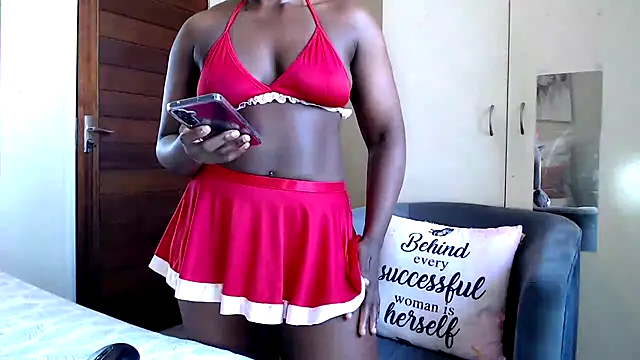 Snapshot of FitSelina66 chatting on March 22, 8:51 am FitSelina66 online show from March 22, 8:51 am