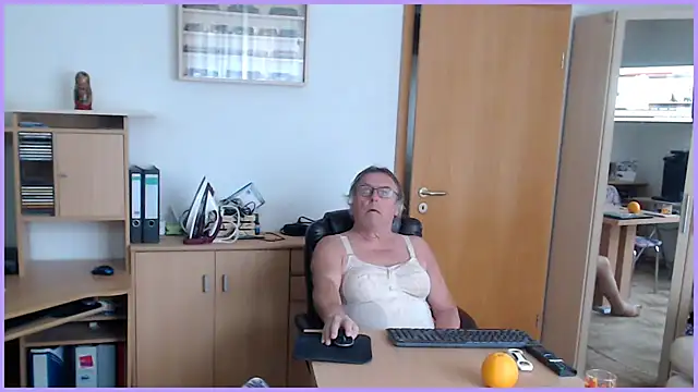Sissygera online show from October 12, 12:48 pm