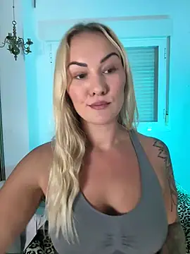 NastyMilf  online show from December 19, 9:27 am