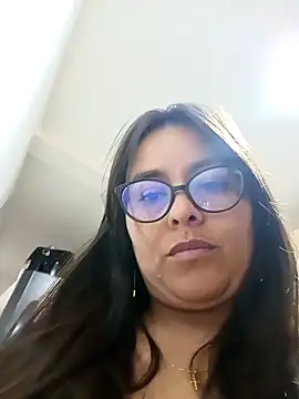 Ixchel Anaid online show from February 15, 4:12 pm