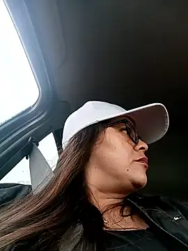 Ixchel Anaid online show from March 18, 6:26 pm