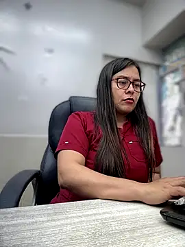 Ixchel Anaid online show from September 15, 8:20 pm