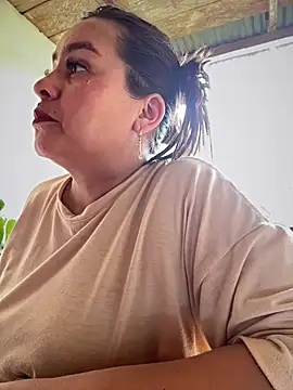 Ixchel Anaid online show from July 7, 3:27 pm