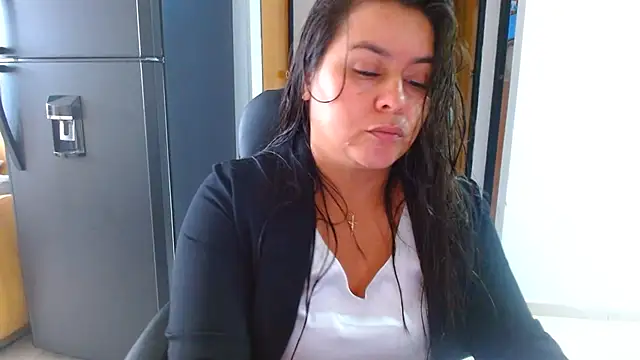 Ixchel Anaid online show from August 5, 12:19 pm