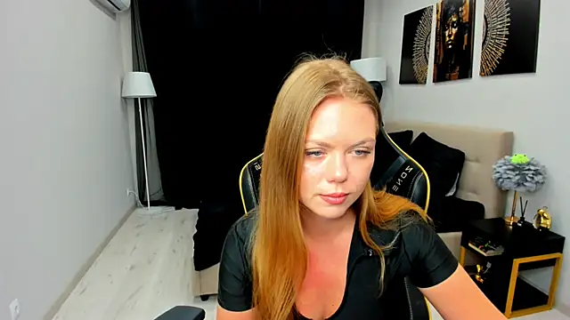 Strawberrye online show from February 8, 3:21 am