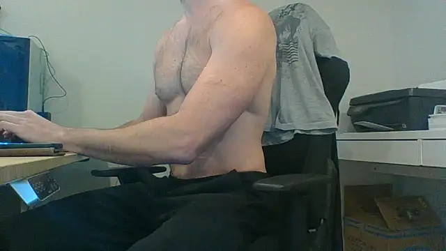 Snapshot of Bloopers66 chatting on March 23, 2:21 pm Bloopers66 online show from March 23, 2:21 pm